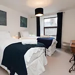 4 Bed In Oc-89363 * 霍伊斯