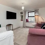 4 Bed In Oc-89363 Holiday home *